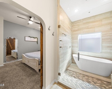 337 Fray Olguin Court - Photo Thumbnail 16