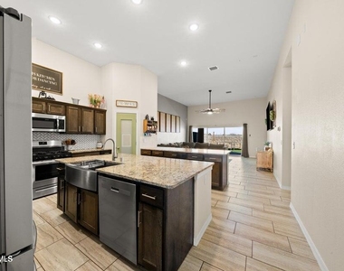 337 Fray Olguin Court - Photo Thumbnail 6