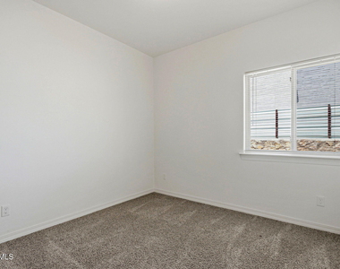 13659 Everingham Street - Photo Thumbnail 17