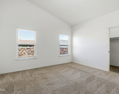 13659 Everingham Street - Photo Thumbnail 21