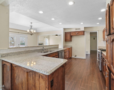 4332 Loma De Brisas Drive - Photo Thumbnail 15