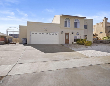 4332 Loma De Brisas Drive - Photo Thumbnail 3