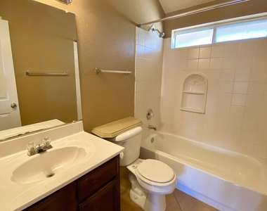 12521 Crystal Ridge Street - Photo Thumbnail 21