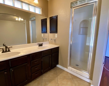 12521 Crystal Ridge Street - Photo Thumbnail 27