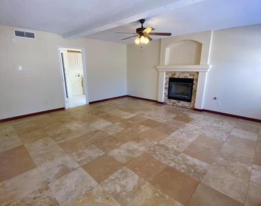 12521 Crystal Ridge Street - Photo Thumbnail 10