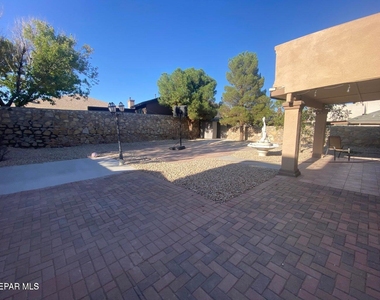 12521 Crystal Ridge Street - Photo Thumbnail 33