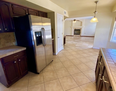 12521 Crystal Ridge Street - Photo Thumbnail 7
