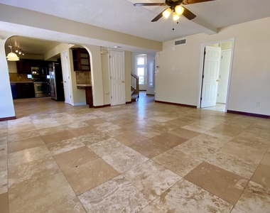 12521 Crystal Ridge Street - Photo Thumbnail 11