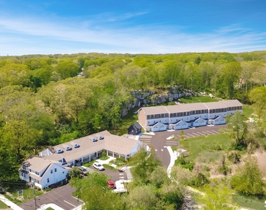 1154 Poquonnock Road - Photo Thumbnail 19