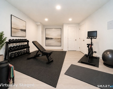 1154 Poquonnock Road - Photo Thumbnail 17