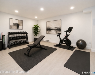 1154 Poquonnock Road - Photo Thumbnail 16