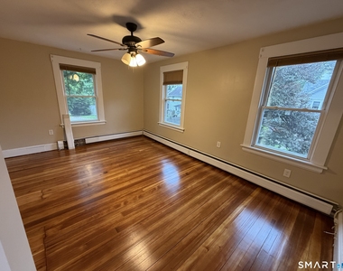 285 Hillside Avenue - Photo Thumbnail 4