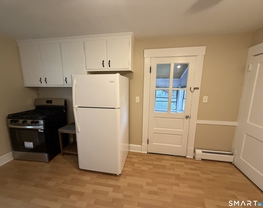 285 Hillside Avenue - Photo Thumbnail 3