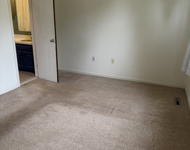 93 Park Avenue - Photo Thumbnail 28