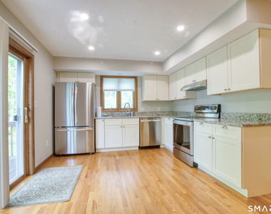 10 Clancy Road - Photo Thumbnail 1