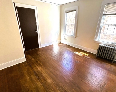 45 Melrose Avenue - Photo Thumbnail 12
