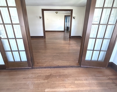 45 Melrose Avenue - Photo Thumbnail 1