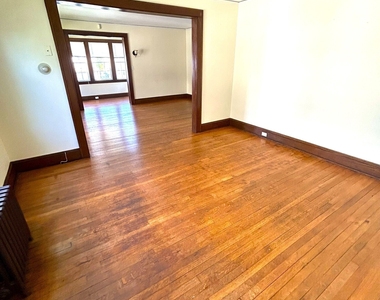 45 Melrose Avenue - Photo Thumbnail 13