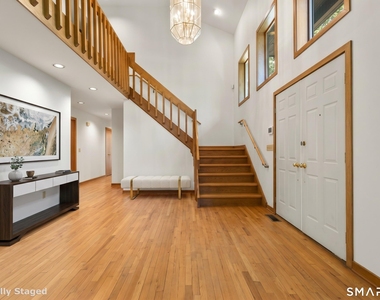 732 Den Road - Photo Thumbnail 2