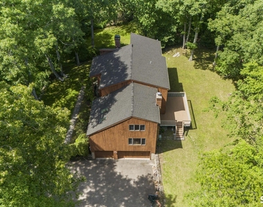 732 Den Road - Photo Thumbnail 37