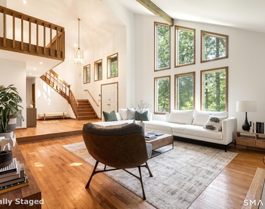 732 Den Road - Photo Thumbnail 3