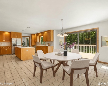 732 Den Road - Photo Thumbnail 13