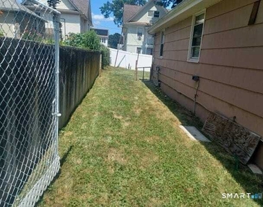 44 Vernon Street - Photo Thumbnail 10