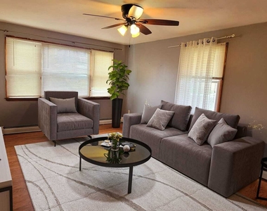 44 Vernon Street - Photo Thumbnail 2