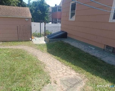 44 Vernon Street - Photo Thumbnail 9