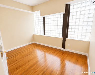 105 Bank Street - Photo Thumbnail 6