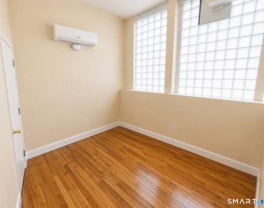 105 Bank Street - Photo Thumbnail 1