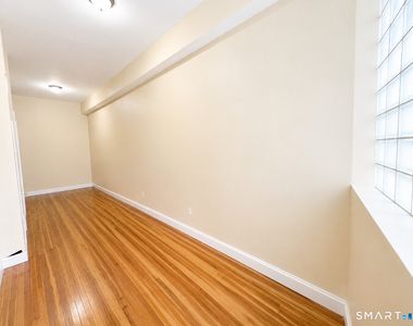 105 Bank Street - Photo Thumbnail 1
