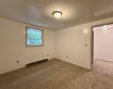 106 Dawson Dr - Photo Thumbnail 11