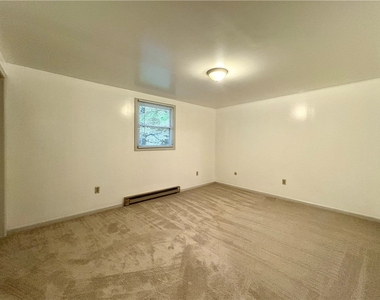 106 Dawson Dr - Photo Thumbnail 13