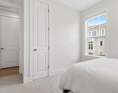104 Founders Street - Photo Thumbnail 16