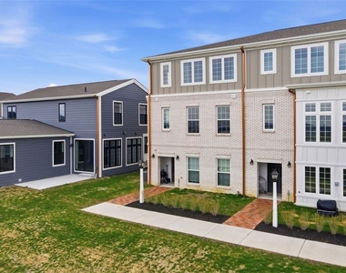 104 Founders Street - Photo Thumbnail 27