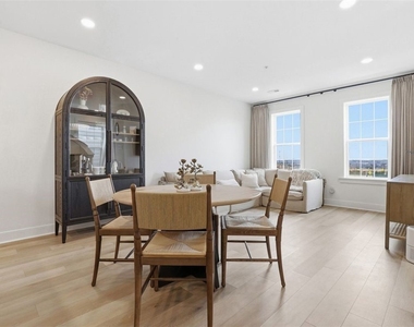104 Founders Street - Photo Thumbnail 11