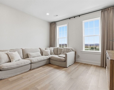 104 Founders Street - Photo Thumbnail 12