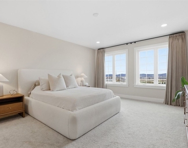 104 Founders Street - Photo Thumbnail 24