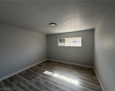 2111 Stewart Avenue - Photo Thumbnail 19