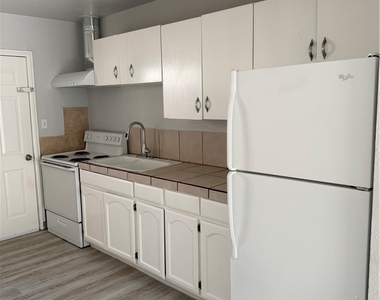 2111 Stewart Avenue - Photo Thumbnail 11