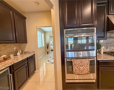 7276 White Bloom Avenue - Photo Thumbnail 8