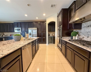 7276 White Bloom Avenue - Photo Thumbnail 4