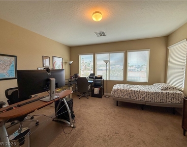 7276 White Bloom Avenue - Photo Thumbnail 32