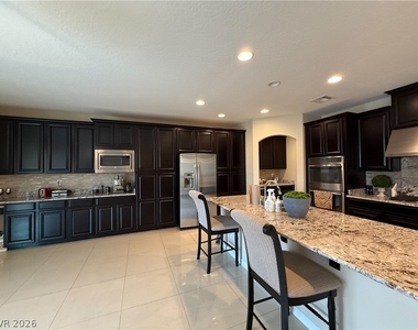 7276 White Bloom Avenue - Photo Thumbnail 9