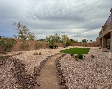 7276 White Bloom Avenue - Photo Thumbnail 47