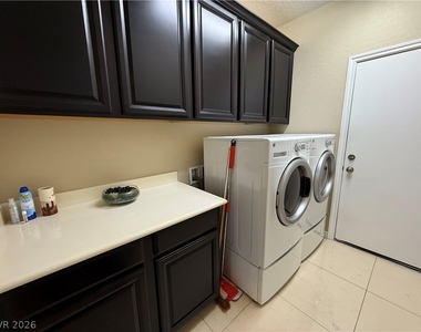 7276 White Bloom Avenue - Photo Thumbnail 16