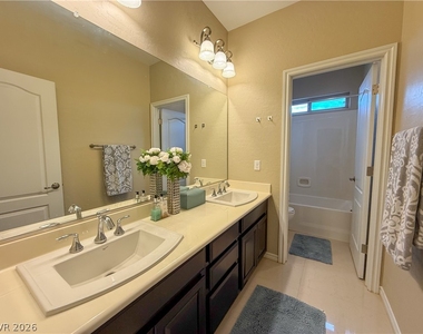 7276 White Bloom Avenue - Photo Thumbnail 29