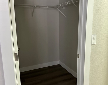 2181 Hussium Hills Street - Photo Thumbnail 42