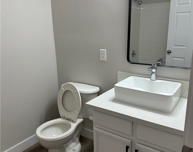 2181 Hussium Hills Street - Photo Thumbnail 46